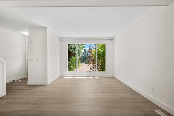 Property Photo: 134 Erin Ridge Road SE AB T2B 2W9