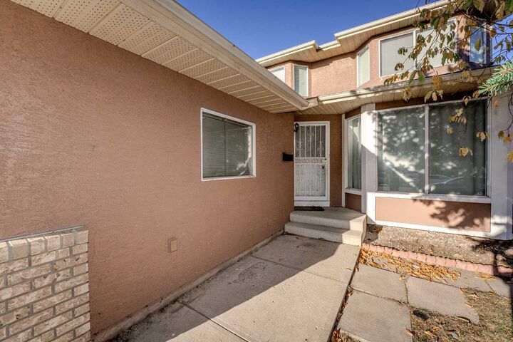 Property Photo: 4 Del Ray Crescent NE AB T1Y 6V8