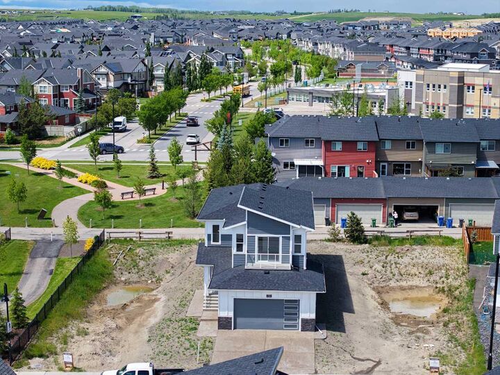 Property Photo: 75 Sunvalley Way AB T4C 0X8