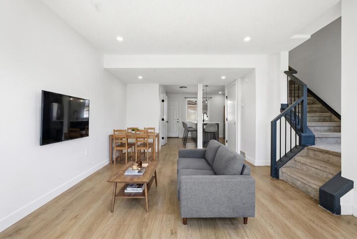 Property Photo:  58 Taraglen Road NE  AB T3J 2N5 