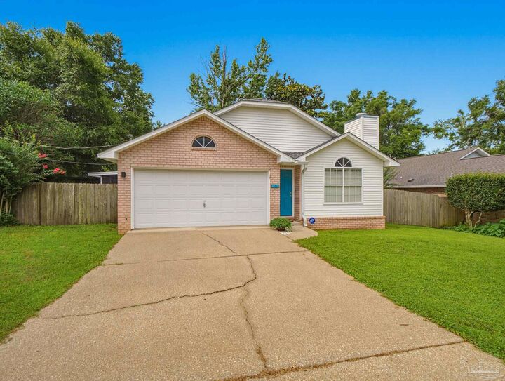 Property Photo:  4670 Baybrook Dr  FL 32526 