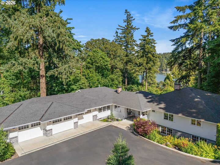 Property Photo:  3920 Upper Dr  OR 97035 