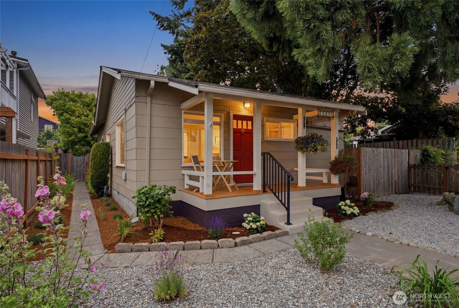 Property Photo:  10016 SW 42nd Ave.  WA 98146 