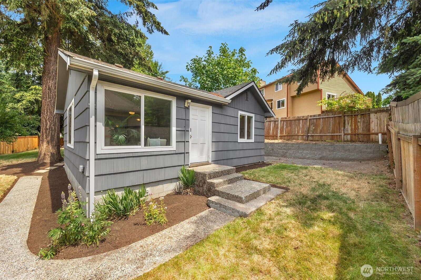 Property Photo: 17806 83rd Place NE WA 98028