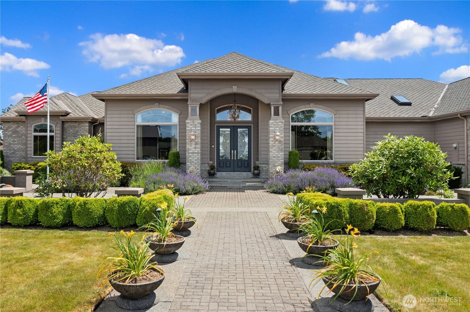 Property Photo: 11236 Airpark Lane SE WA 98597