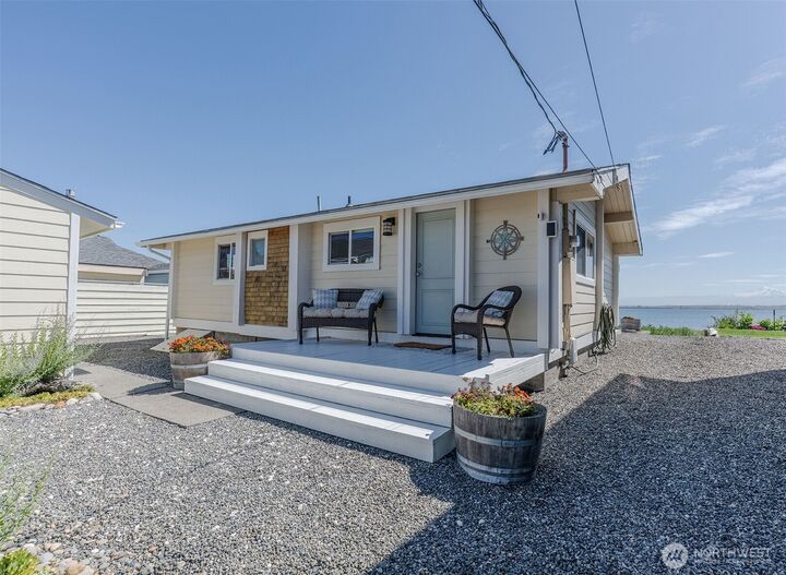 Property Photo:  4182  Saltspring Drive  WA 98248 