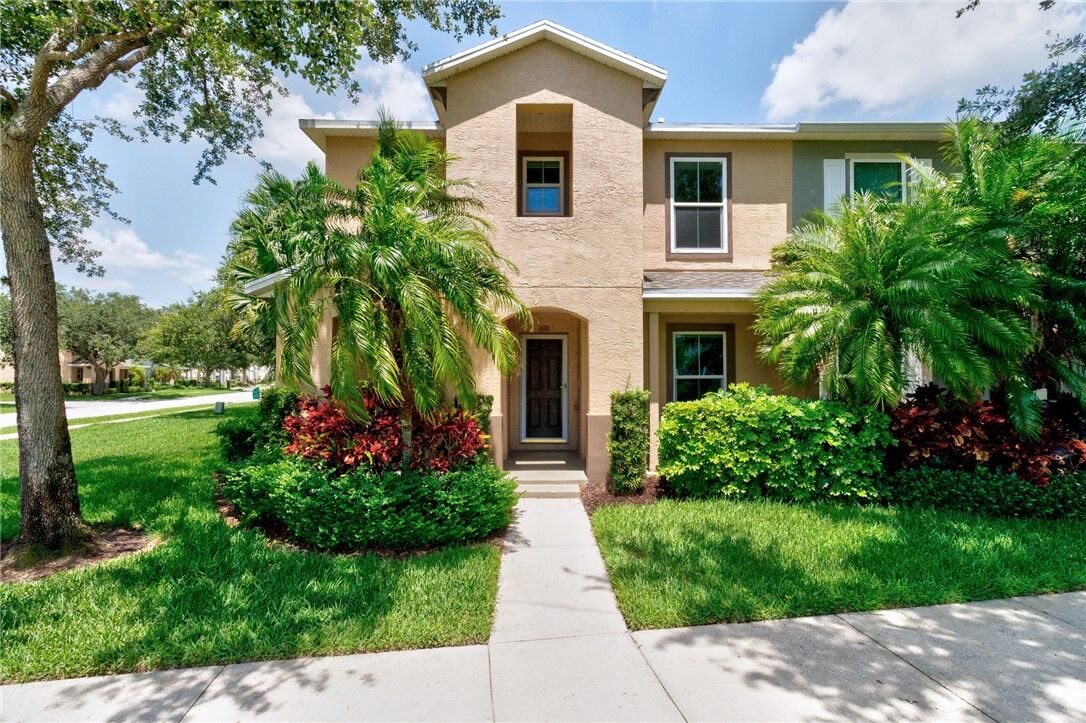 Property Photo: 1670 Pointe West Way 1670 FL 32966