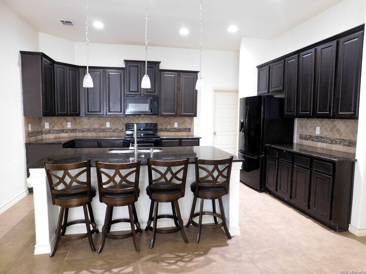 Property Photo:  634 Saddle House  TX 78108 