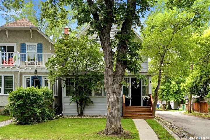 Property Photo:  2022 Montague Street  SK S4T 3J7 