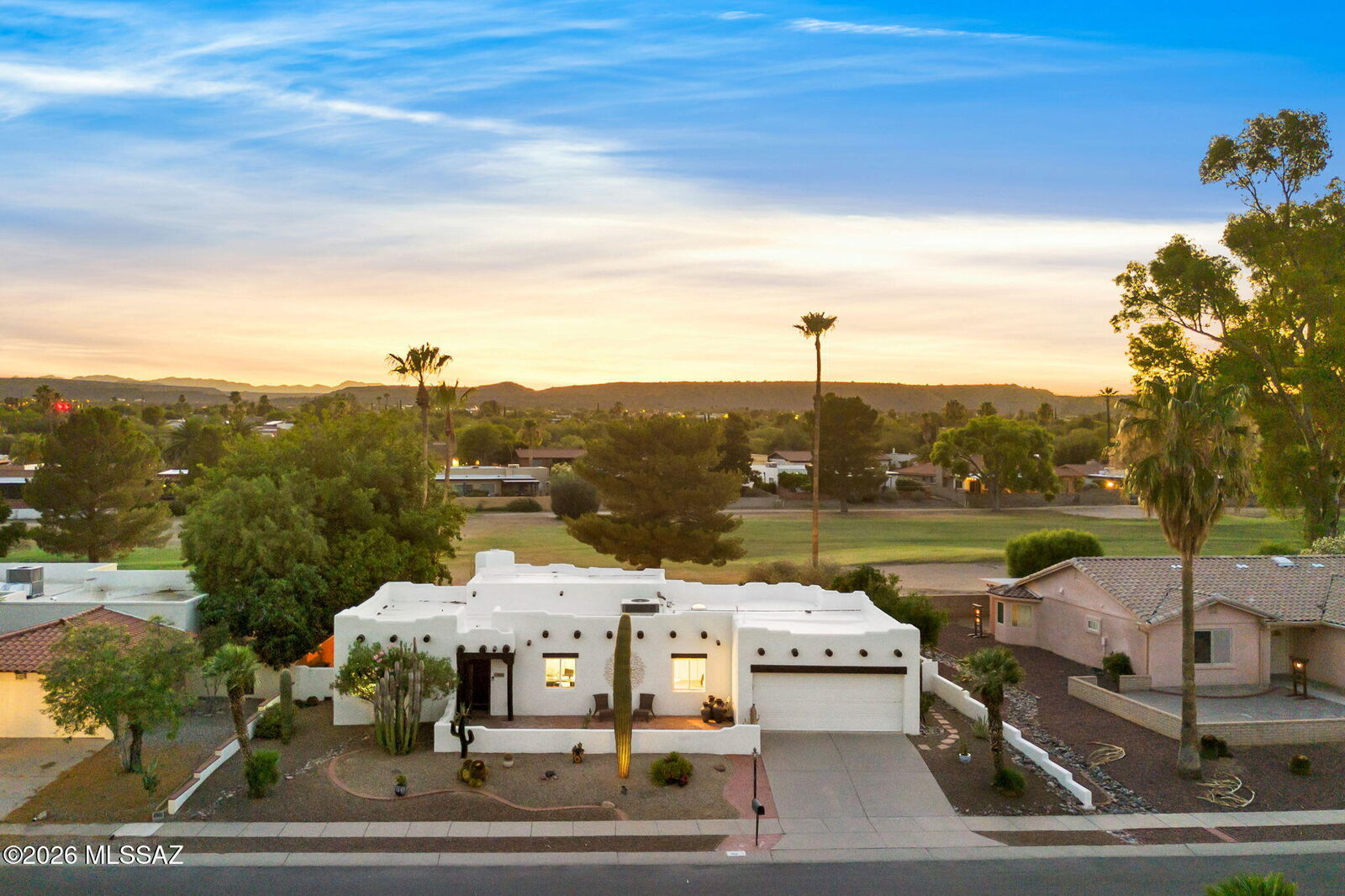 Property Photo:  164 E Paseo De Golf  AZ 85614 