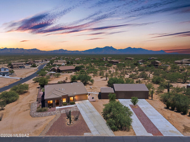 Property Photo:  3574 E Sweet Grass Trail  AZ 85629 