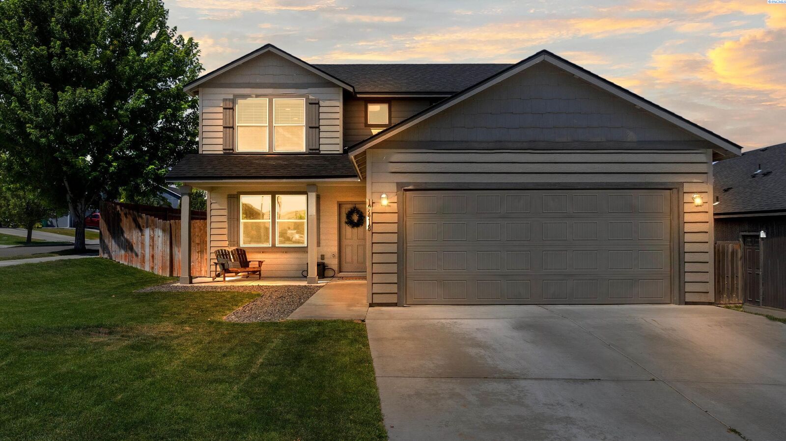 Property Photo:  9418 W 8th Place  WA 99336 