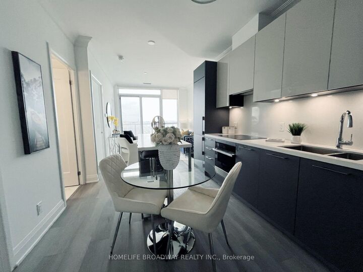 Property Photo: 18 Water Walk Drive 2307 ON L3R 6L5