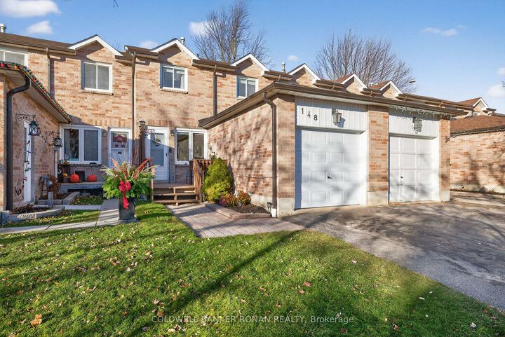 Property Photo:  148 Tupper Street E  ON L9R 1W8 