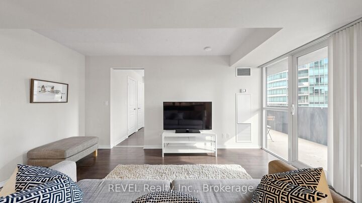 Property Photo:  352 Front Street W 306  ON M5V 0K3 