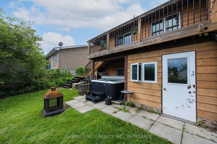 Photo de la propriété:  114 Joyce Street  ON K7K 6A7 