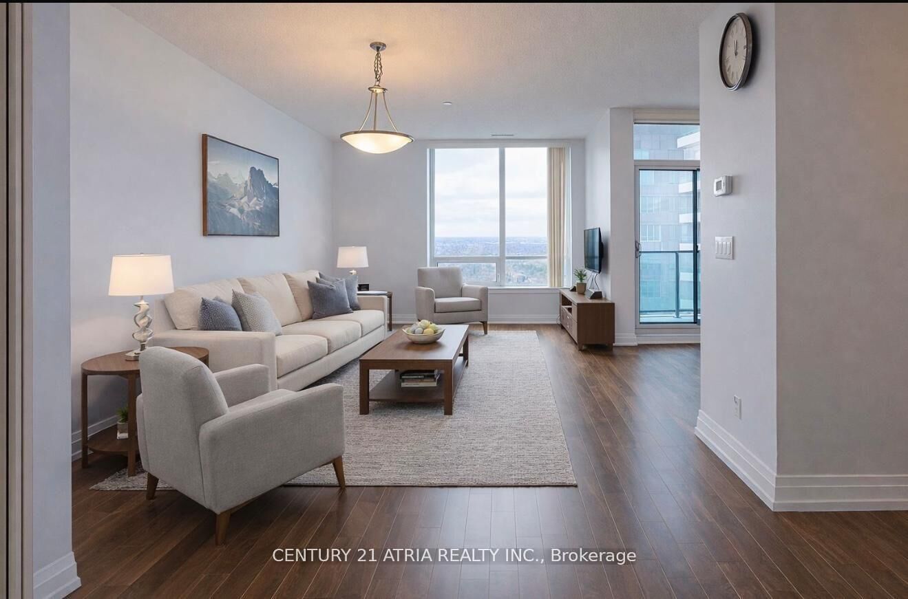 Property Photo:  7165 Yonge Street Ph09  ON L3T 0C5 