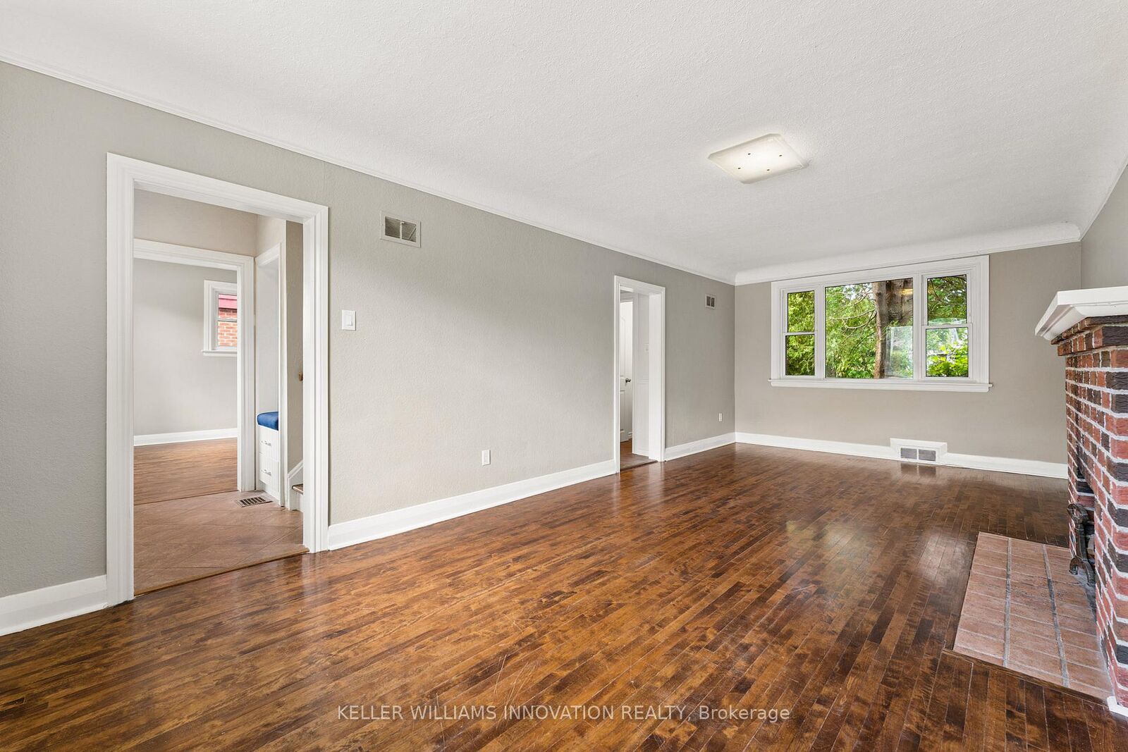 Property Photo:  580 Weber Street E  ON N2H 1G8 