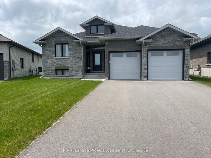 Property Photo:  43 Cattail Crescent  ON K8V 0J3 