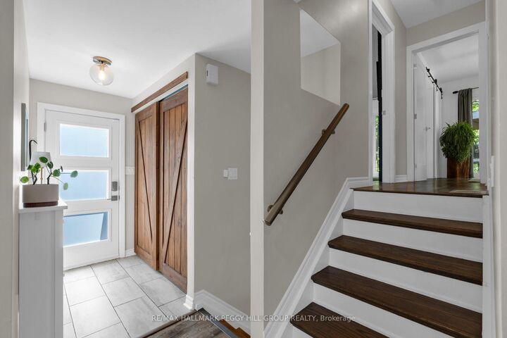 Property Photo:  19 Austen Lane  ON L4N 4V4 