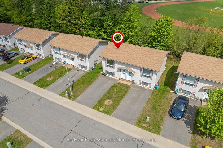 Property Photo:  200 Pine Street 68  ON P1L 2H9 