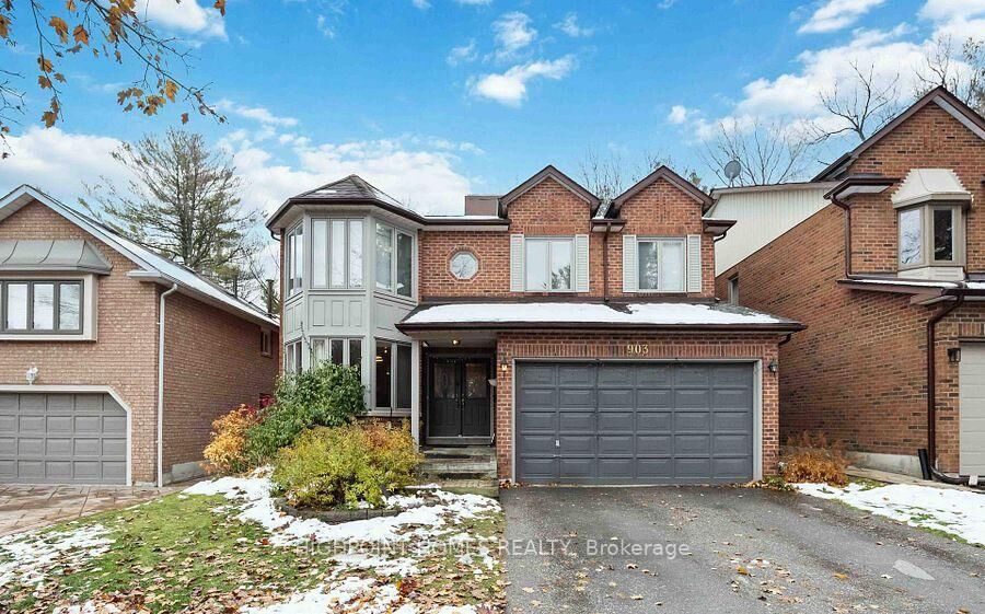 Property Photo: 903 Alanbury Crescent ON L1X 2S3