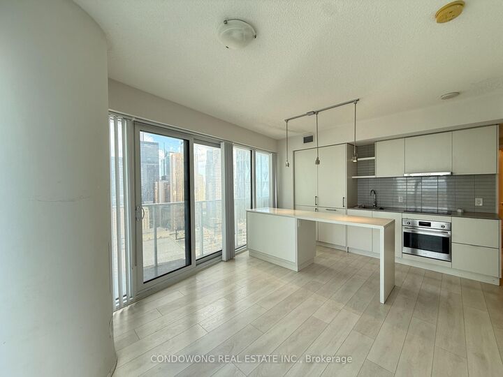 Property Photo:  100 Harbour Street 3602  ON M5J 0B5 