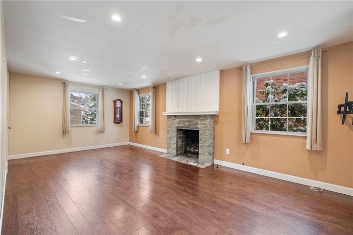 Property Photo:  4706 E Willock Rd  PA 15227 