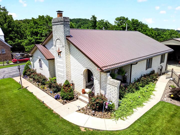 Property Photo: 102 W 3rd Street KY 41143