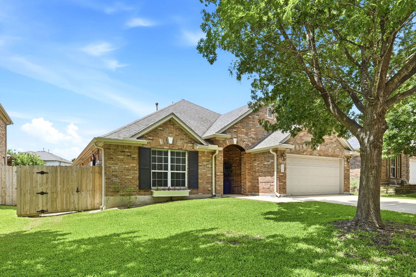 Property Photo:  212 Tulip Trail Bend  TX 78613 