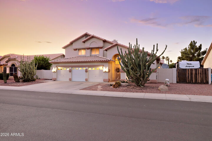 Property Photo: 5022 W Buckskin Trail W AZ 85083