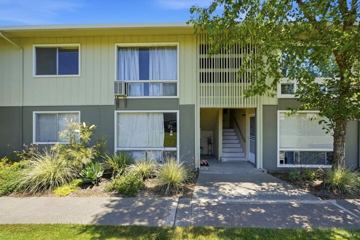 Property Photo:  1056 Los Gamos Road G  CA 94903 