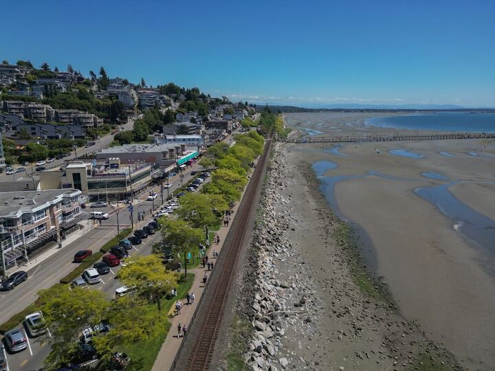 Property Photo:  14881 Marine Drive 201  BC V4B 1C2 