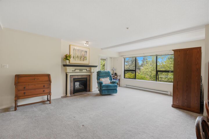 Property Photo:  5855 Cowrie Street 205  BC V7Z 0K1 