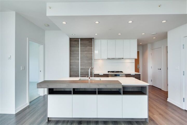 Property Photo:  4688 Kingsway Way  BC V5H 4L9 