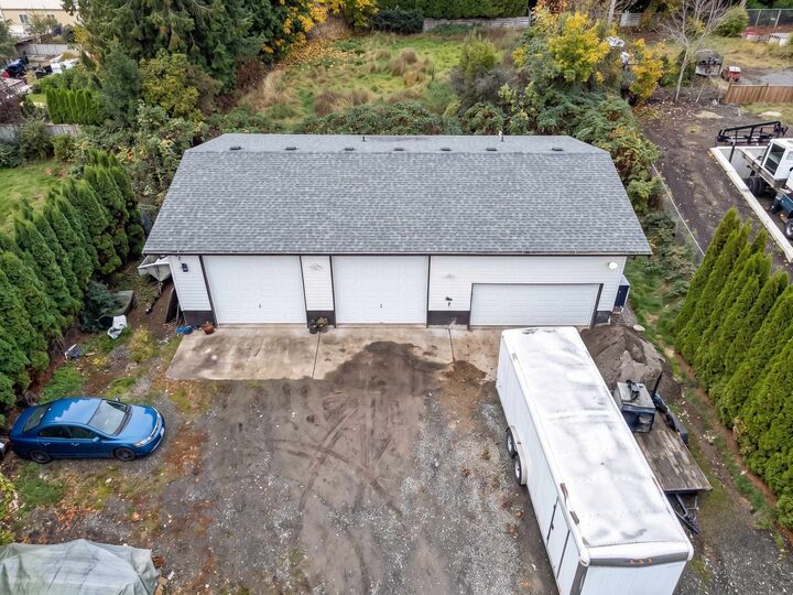 2561 Ross Road — photo 1