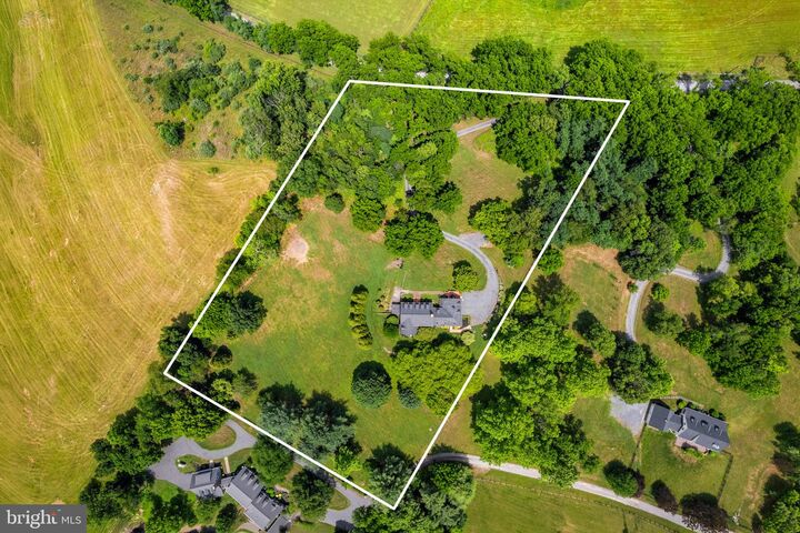Property Photo:  19725 Woodtrail Road  VA 20141 