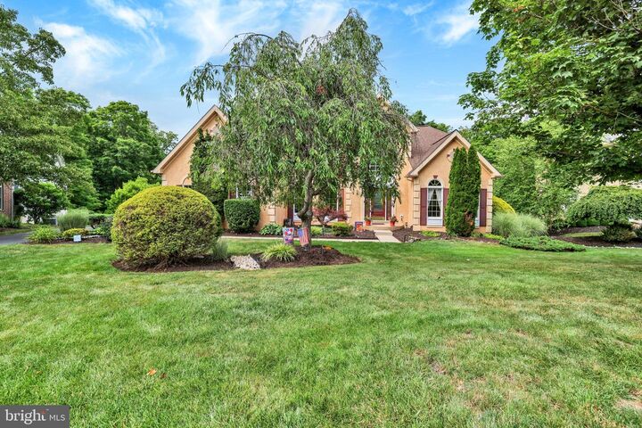 Property Photo:  2245 Sunrise Way  PA 18929 
