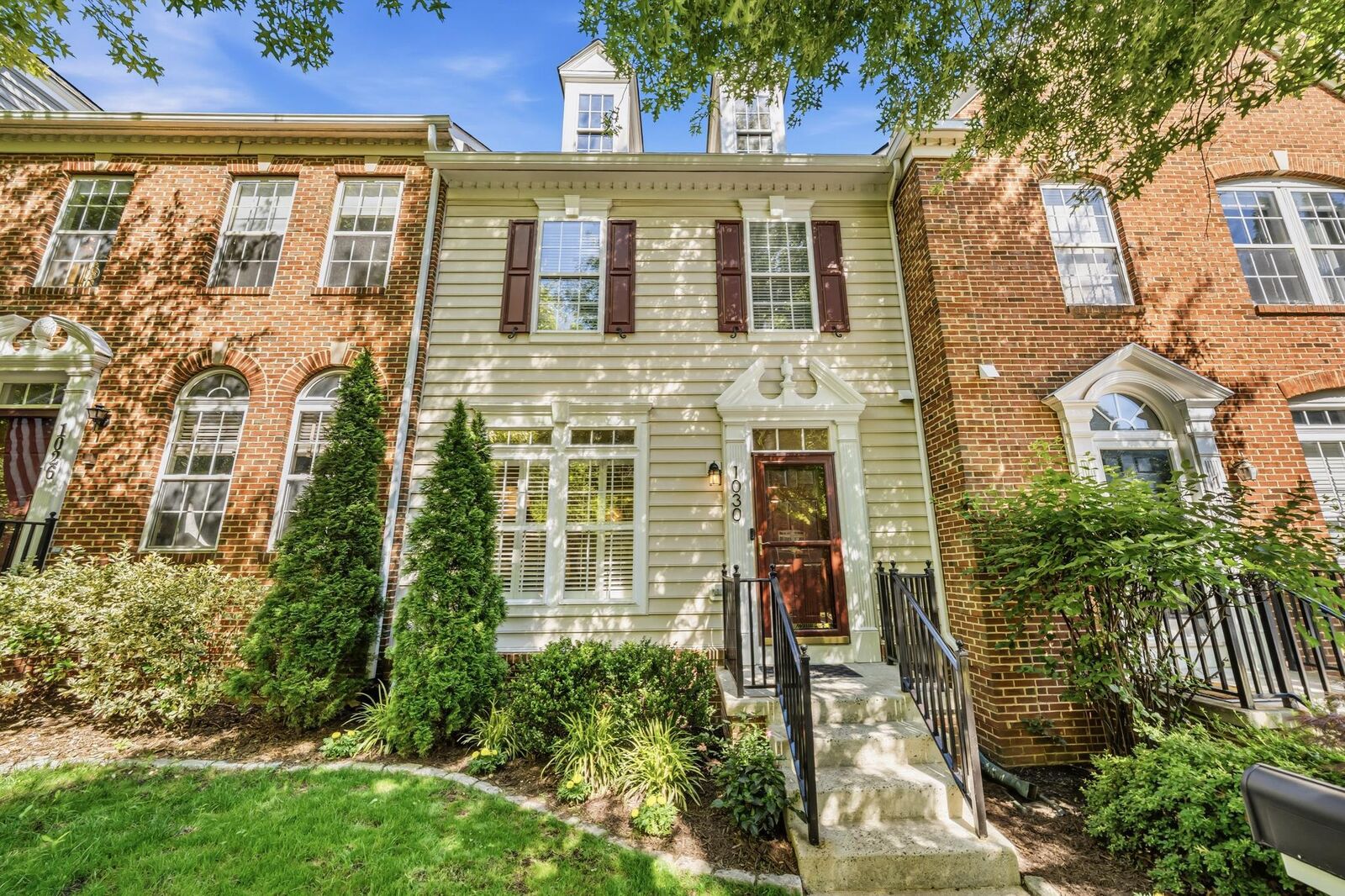 Property Photo:  1030 Main Street  MD 20878 
