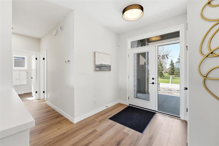 Photo de la propriété:  785 Addis Avenue  MB R2V 4S3 
