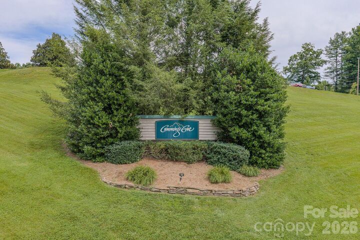 Property Photo:  329 Mountain Crest Drive  NC 28739 