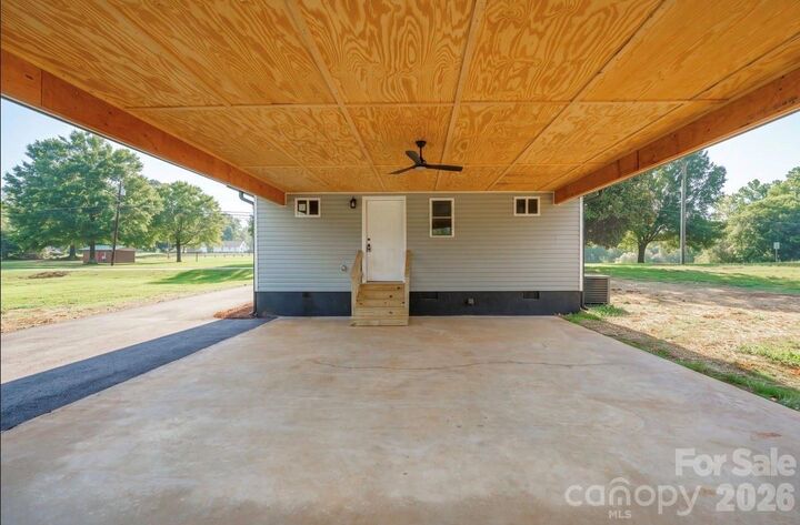 Property Photo:  1810 E Greenbriar Road  NC 28677 