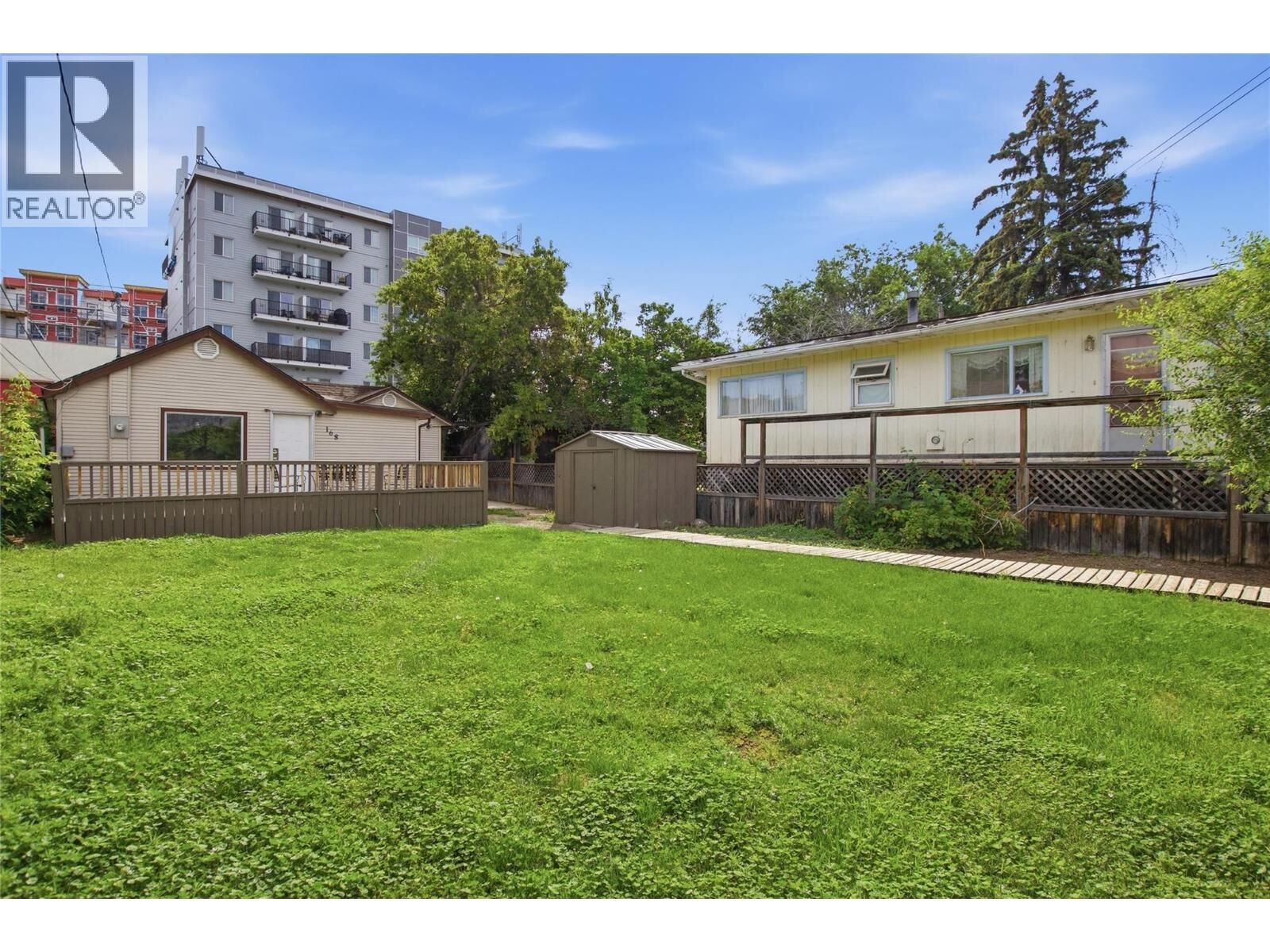 Property Photo: 168 Yew Street BC V2B 3Z9