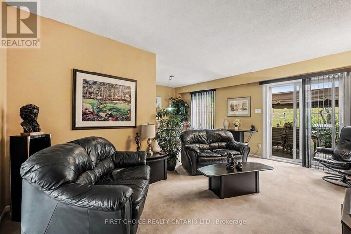 Property Photo:  1793 Axminster Court 34  ON K1C 1Z5 
