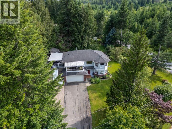 Property Photo: 2421 Mount Tuam Crescent BC V0E 2W2