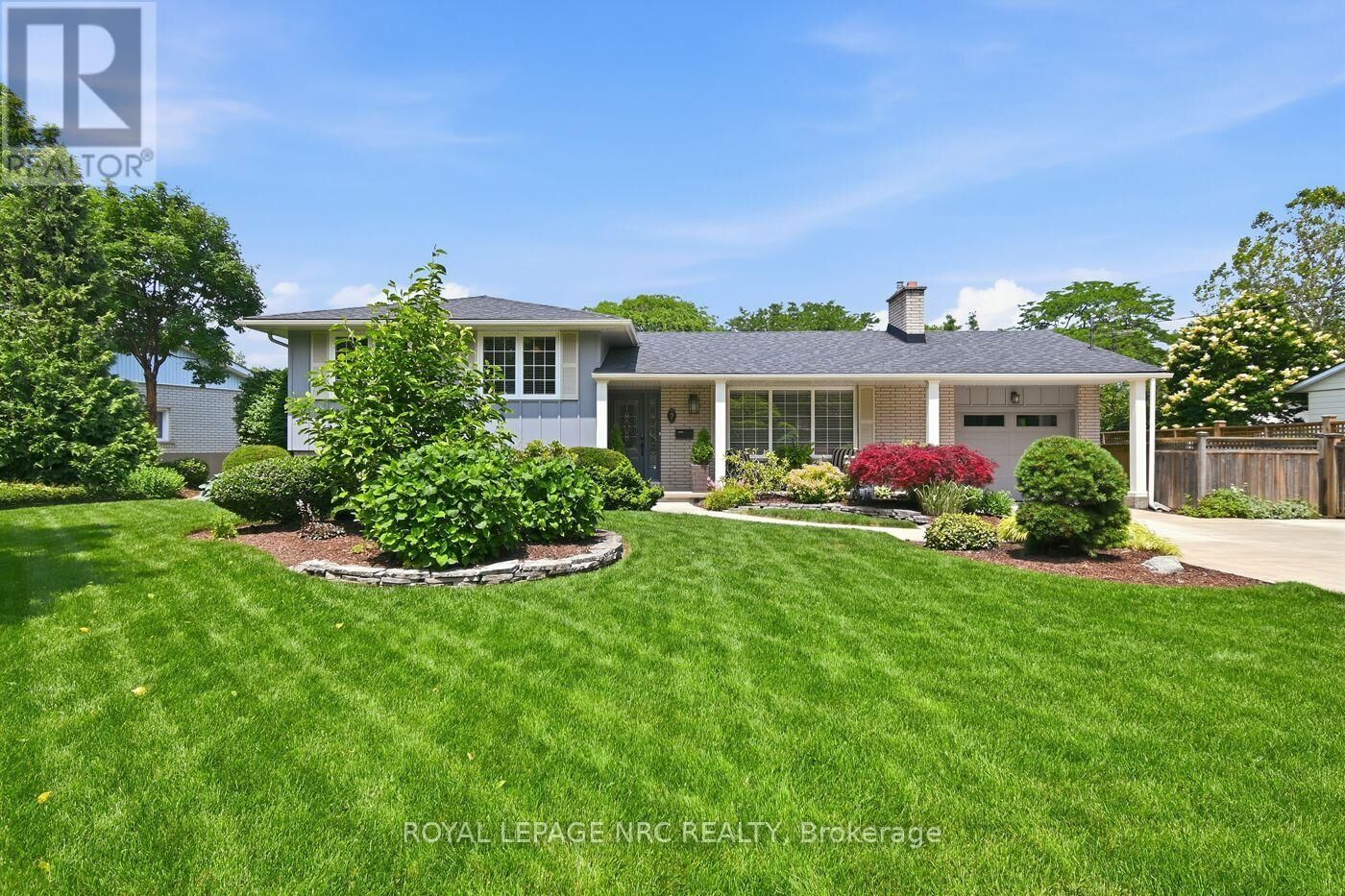 Property Photo:  7 King'S Grant Court West  ON L2N 2S2 