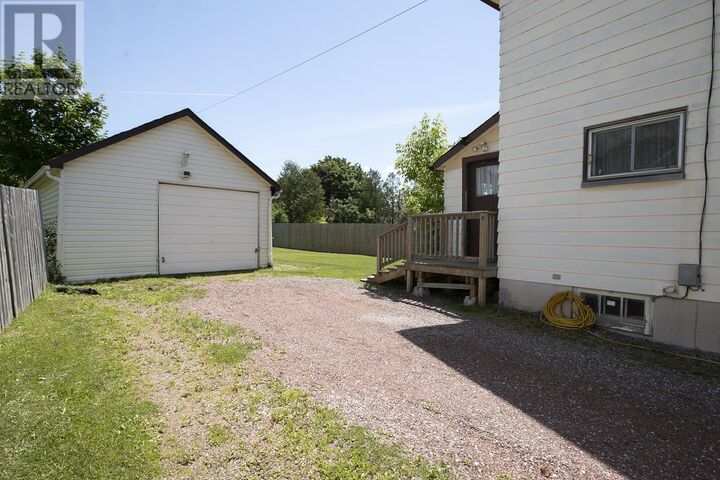 Property Photo: 458 North St ON P6B 2B4