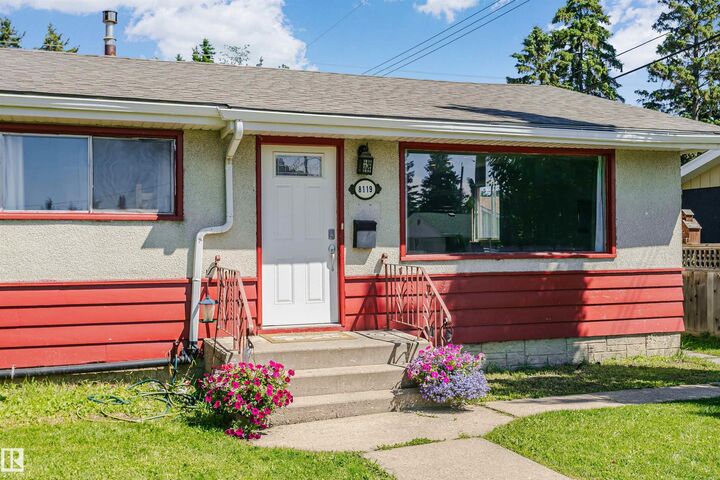 Property Photo:  8119 160 Street NW  AB T5R 2G9 