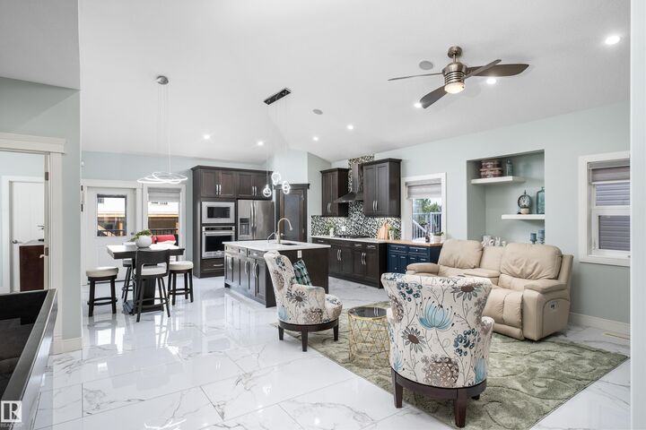 Property Photo:  18 Lakevista Point(E)  AB T4X 0J2 