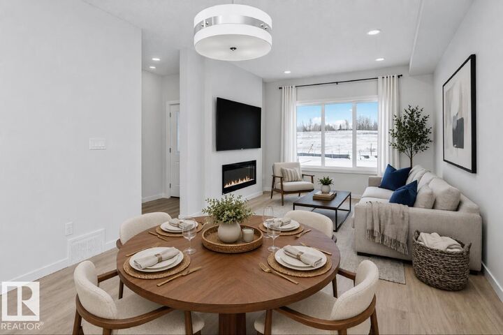 Property Photo:  2756 7 Avenue SW  AB T6X 1N8 